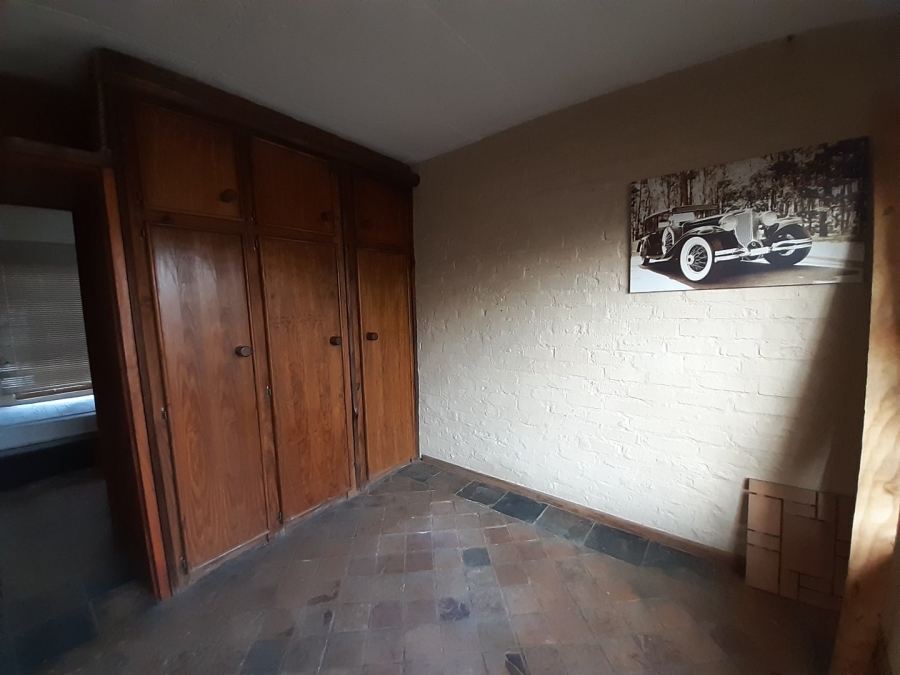2 Bedroom Property for Sale in Kannoniers Park North West